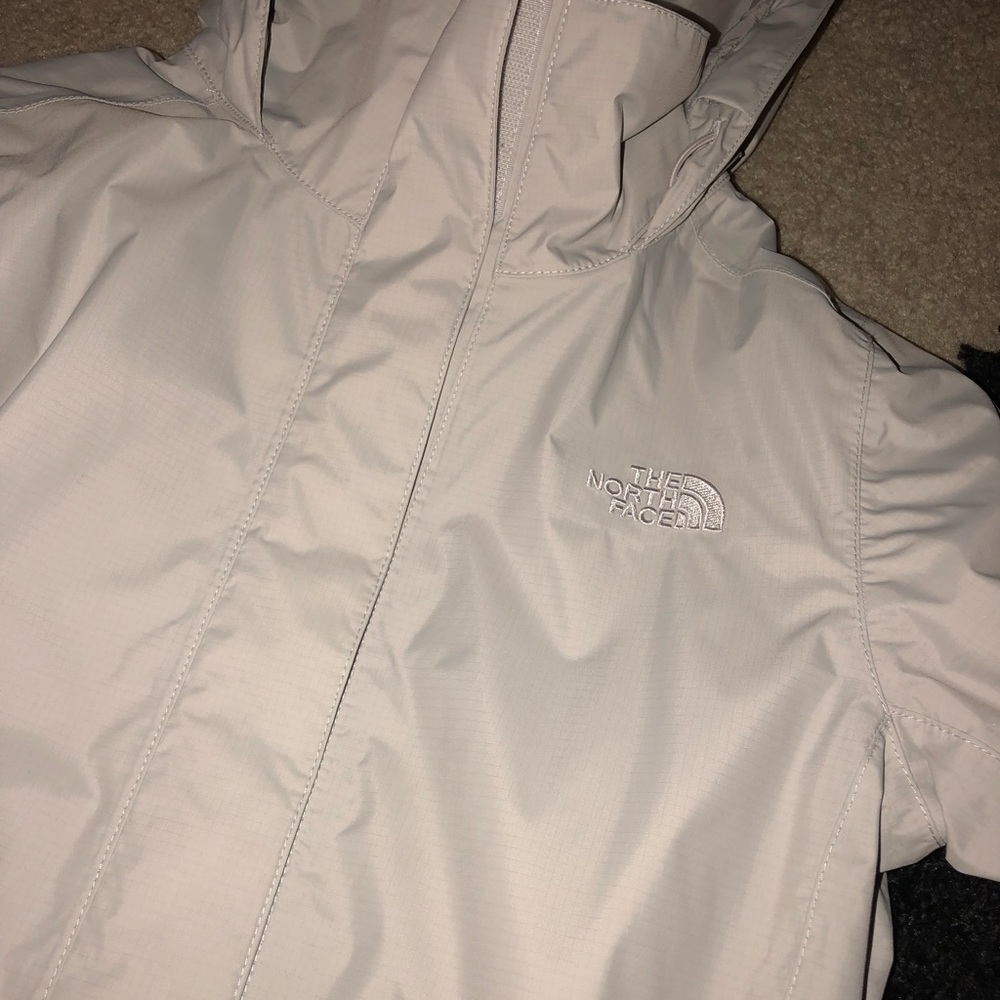Women's Resolve Parka NWT NEVER WORN
